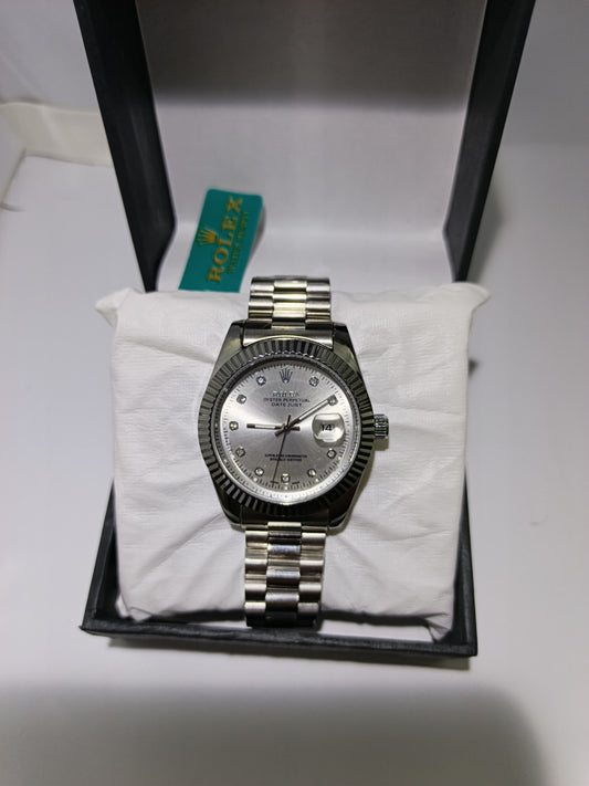 ⌚ Luxury Rolex Style Watch – Premium Dial, Date Display & Butterfly Lock