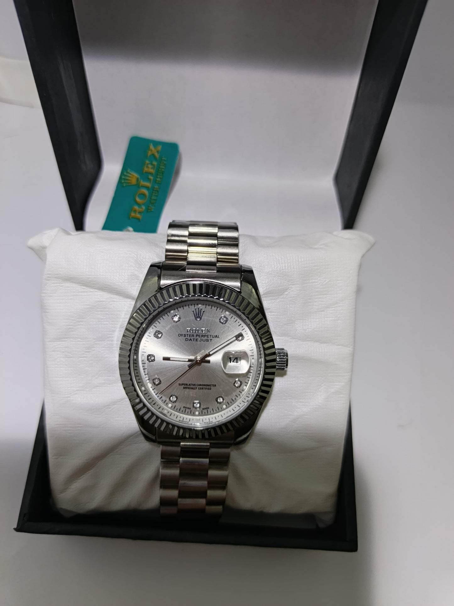 ⌚ Luxury Rolex Style Watch – Premium Dial, Date Display & Butterfly Lock